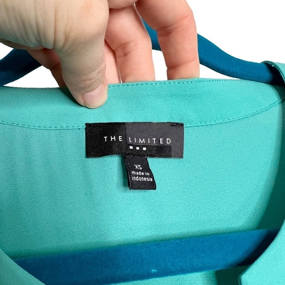 The Limited Teal Asymmetrical Hem Roll Tab Sleeve Blouse - Picture 8 of 15